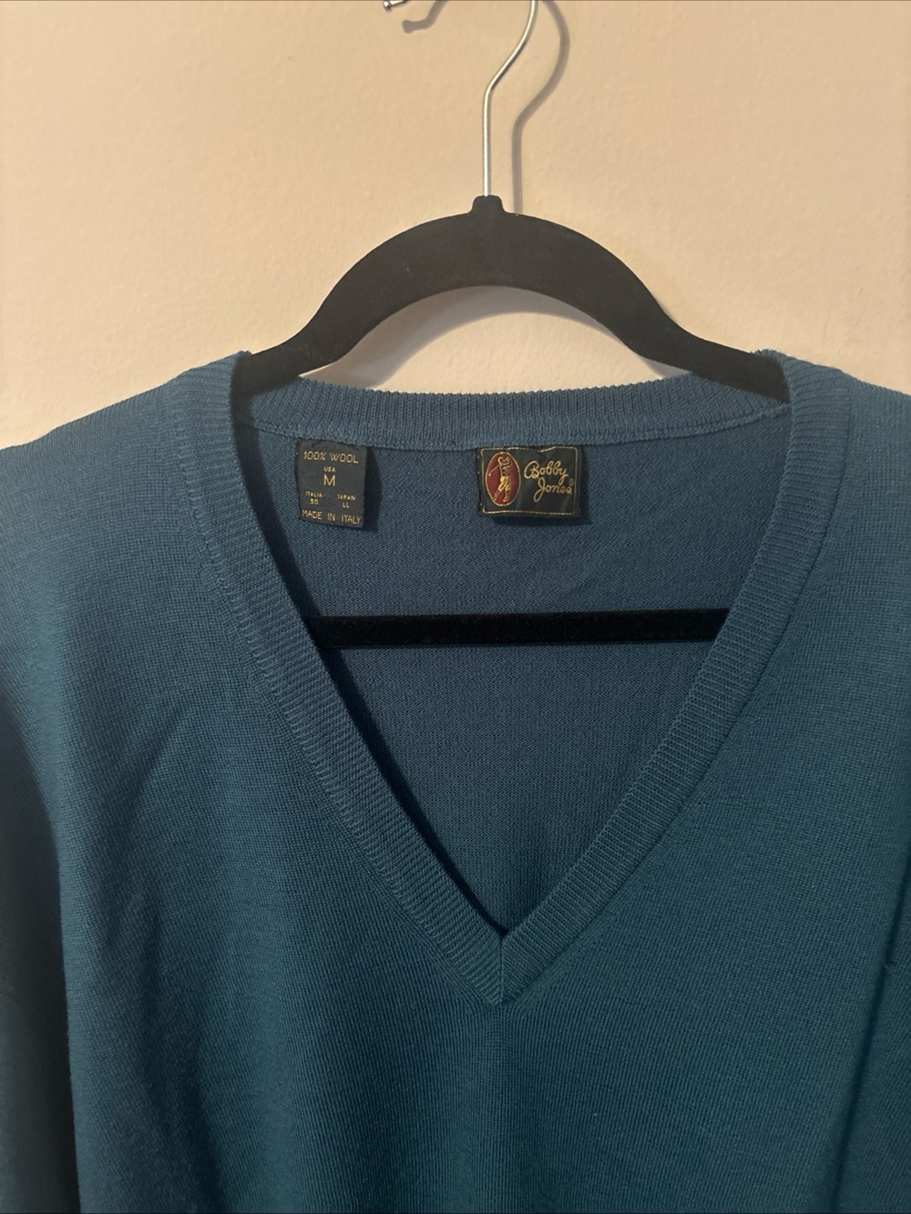 Bobby Jones Men's V-Neck Sweater in green